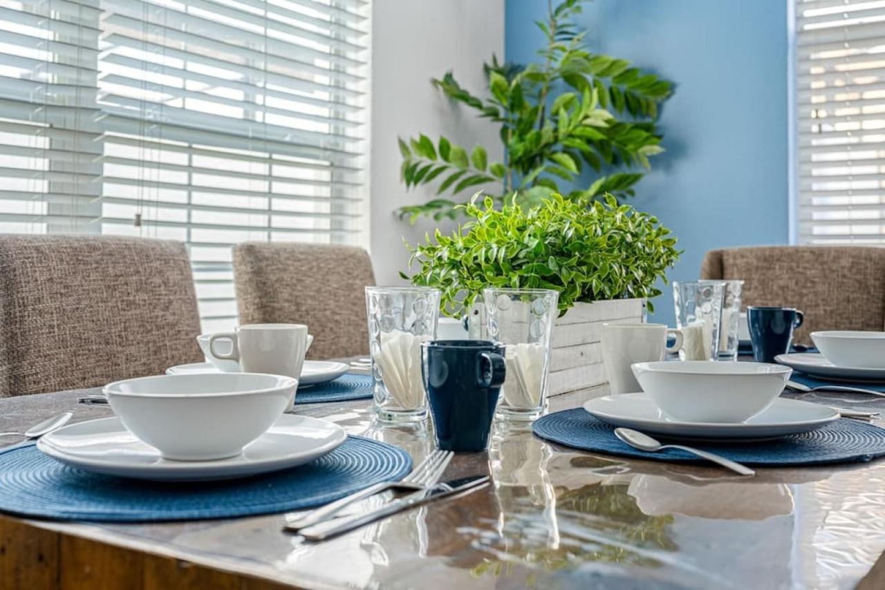 New - Champions Gate 5-bedroom Holiday home Davenport