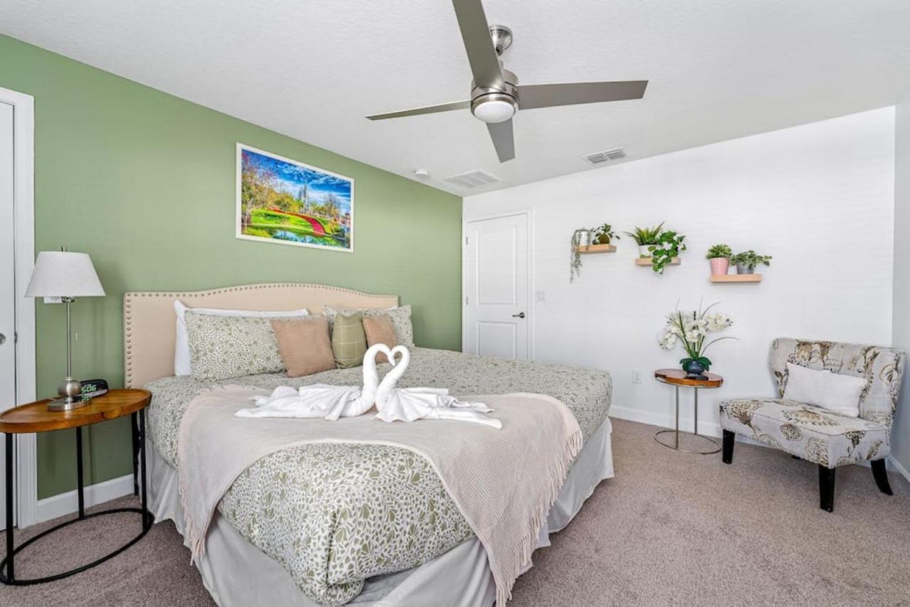 New - Champions Gate 5-bedroom Holiday home Davenport